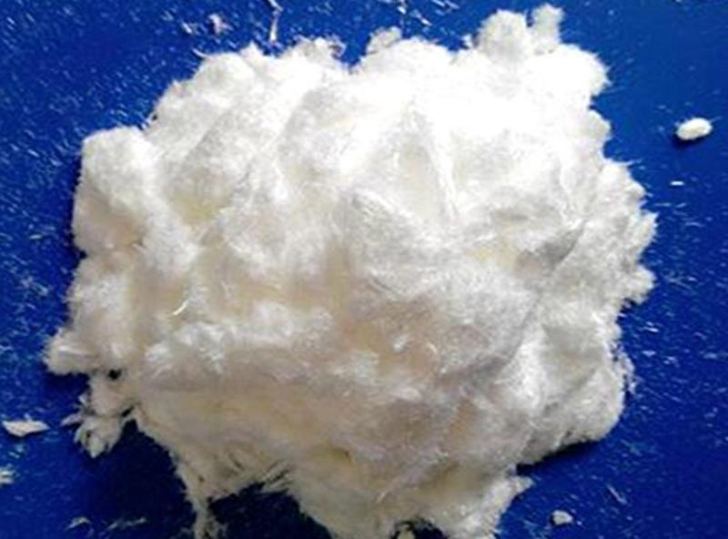 用酒精制作溶劑的反應(yīng)，換成普通飲用酒的反應(yīng)會(huì)怎樣呢？